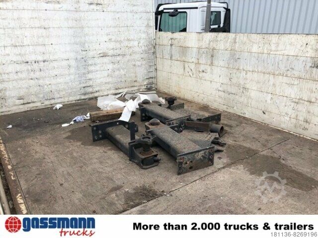 Wechselfahrgestell LKW  Wechselbrücke mit Kranvorrichtung