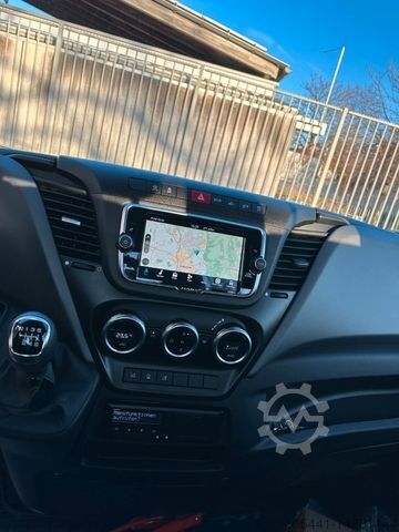 Autószállító IVECO 72C18 Schiebeplateau / Hubbrille/