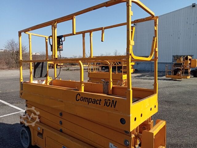 Mesa elevadora de tijera Haulotte COMPACT 10N