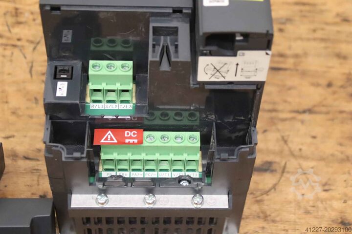 Przemiennik częstotliwości 7,5 kW Schneider Electric Altivar 320 ATV320U75N4B