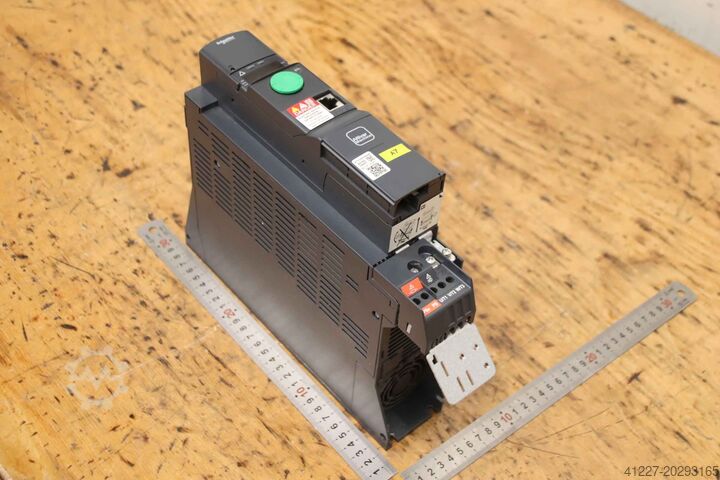 Przemiennik częstotliwości 3 kW Schneider Electric Altivar 320 ATV320U30N4B