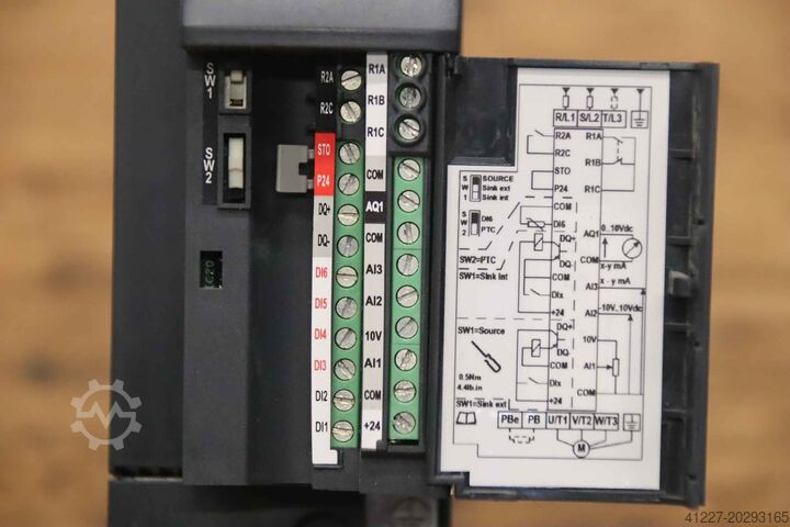 Variateur de fréquence 3 kW Schneider Electric Altivar 320   ATV320U30N4B