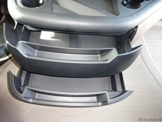 Standardní tahač FORD F-Max Sattelzugmaschine