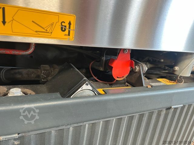 Aangepaste bestelwagen HAKO Citymaster CM 2200 Kehrmaschine 2 m³