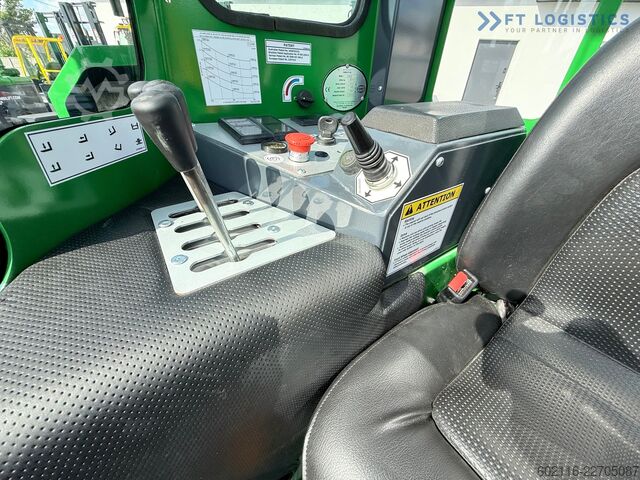 Carretilla retráctil de 4 vías Combilift C3500 / DUPLEX - 4100 / EXTENDABLE FORKS