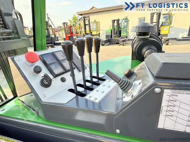 Négyirányú targoncát Combilift CB3000 DIESEL TRIPLEX 4900 POSITIONER