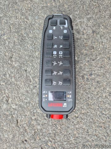 Skip truck IVECO AS280X58Y/ PS ON Hiab FTR18 Funk AHK Bett Cam