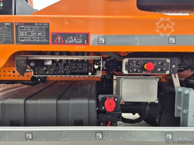 Skip truck IVECO AS280X58Y/ PS ON Hiab FTR18 Funk AHK Bett Cam