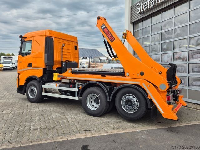 Skip truck IVECO AS280X58Y/ PS ON Hiab FTR18 Funk AHK Bett Cam