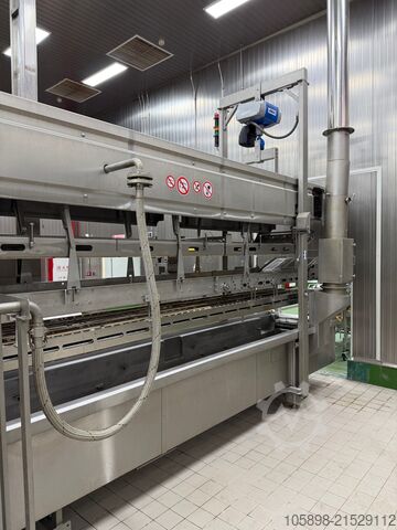 Top specificatie, vrijwel nieuwe lijn voor vormen, paneren en frituren. GEA Complete 600mm forming, coating and frying line