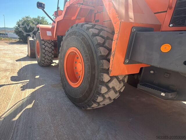 Kolový nakladač Doosan DL250-3