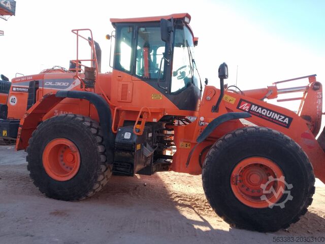 Chargeuse sur pneus Doosan DL300-5