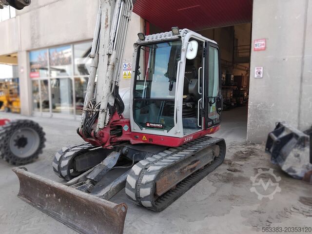 Excavator Midi Takeuchi TB290