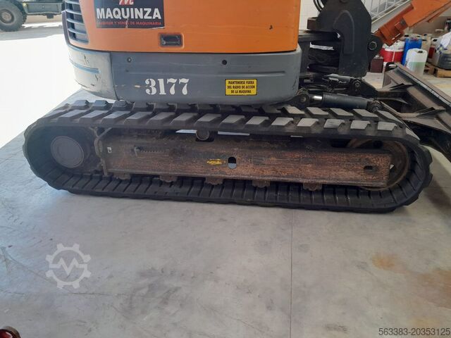 Miniexcavadora Develon DX85R-7