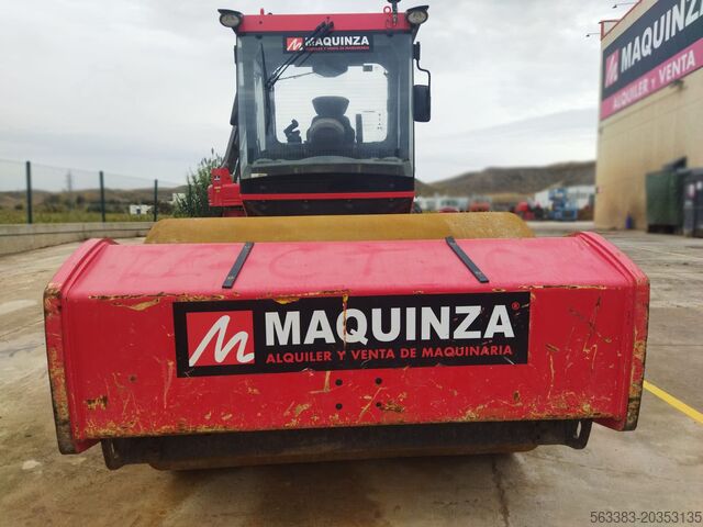 Tek silindirli BOMAG BW216D5
