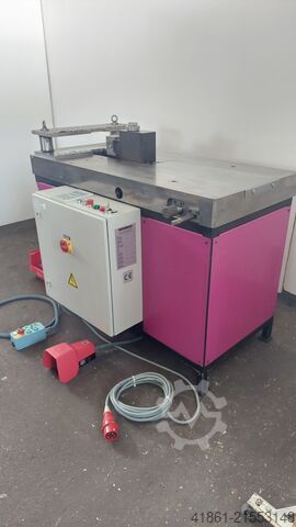 Hydraulisk horisontell bockningsmaskin INDUMASCH VARIOBEND 30