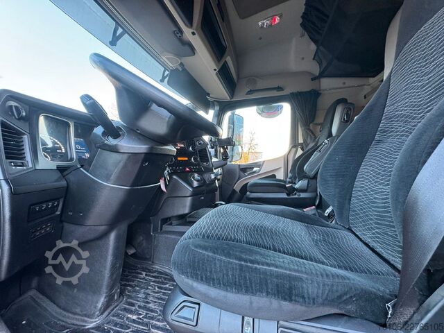 Vrachtwagen met bakwagen MERCEDES-BENZ Actros 2545 6x2 Getränkewagen