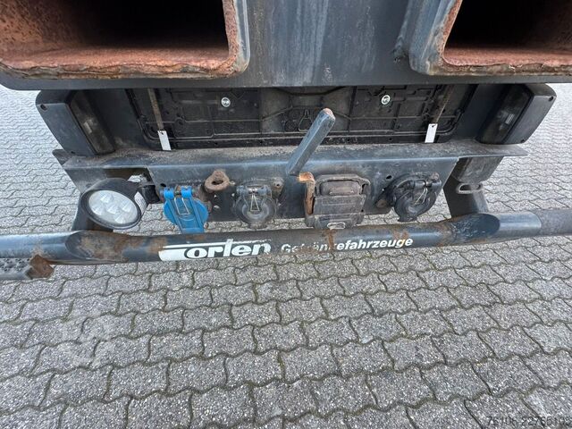 Vrachtwagen met bakwagen MERCEDES-BENZ Actros 2545 6x2 Getränkewagen