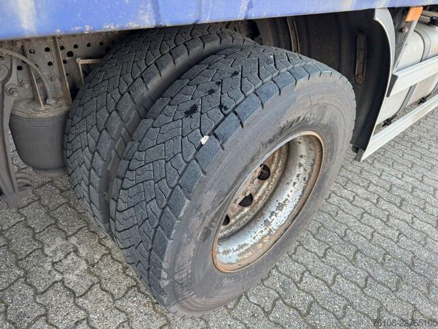 Vrachtwagen met bakwagen MERCEDES-BENZ Actros 2545 6x2 Getränkewagen