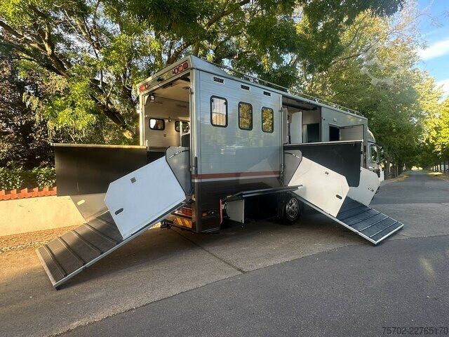 Bestelwagen DAF CF Roelofsen 6 Pferde Wohnung