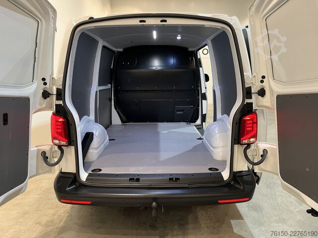 Stationwagen met hoog dak VW Transporter 2.0 TDI L1H1 150 PK Automaat / Euro...
