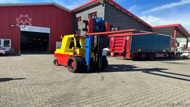 Verschiedene Stube Foerdertechnik GmbH 14 Tonnen Forklift