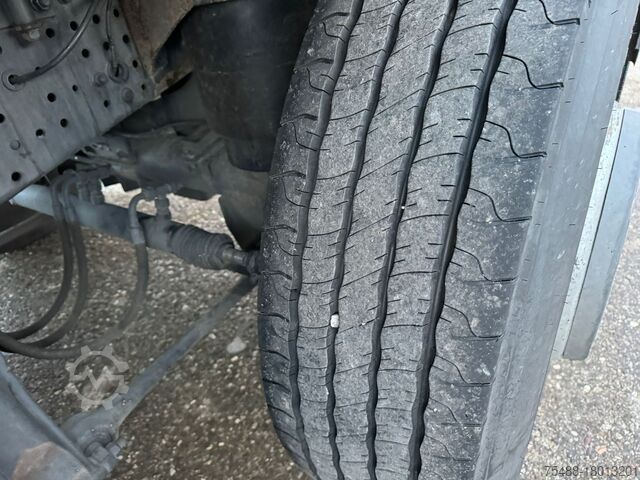 Billenőplatós teherautó IVECO STRALIS 360 RIBALTABILE + GRU 6X2