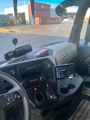 Standard-SZM Mercedes-Benz Actros 1843