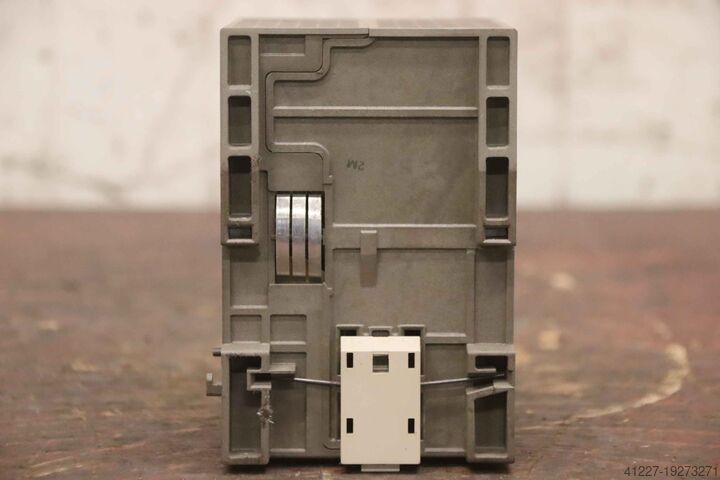 Κεντρική συνέλευση Siemens 6ES5 102-8MA02 Simatic S5-100U 6ES5 275-OLA15