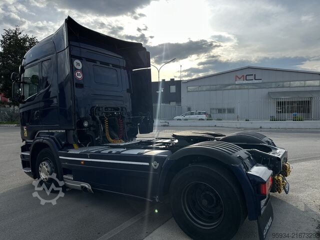 Tractor estándar SCANIA R 560