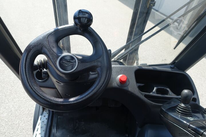 Stivuitor frontal Linde E20PH Triplex