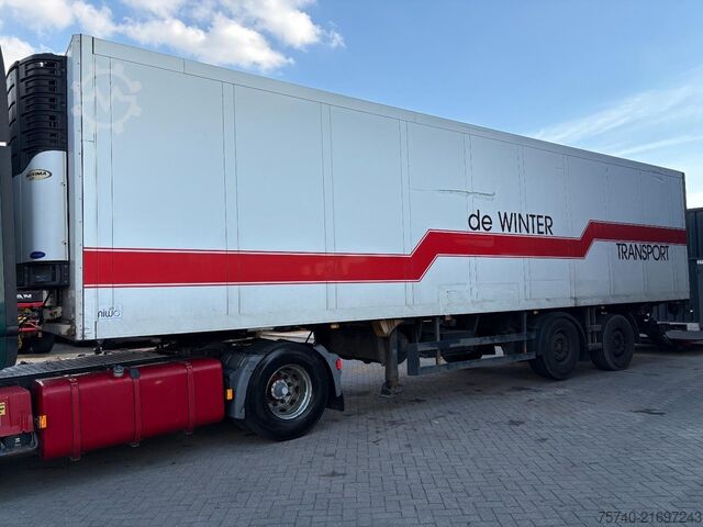 BE semi-trailer Schmitz SKO 18 + STUURAS + LOADLIFT + CARRIER