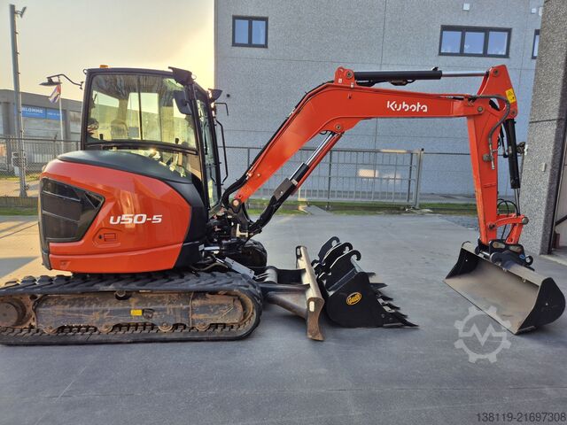 Mini excavator Kubota U50-5
