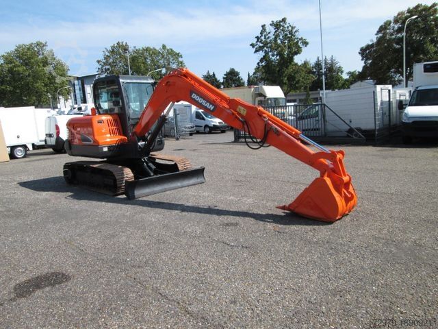 Rupsgraver DOOSAN DX60*38 KW*YANMAR MOTOR*
