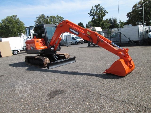 Rupsgraver DOOSAN DX60*38 KW*YANMAR MOTOR*