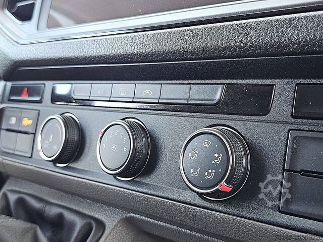 Camioneta familiar de techo alto VOLKSWAGEN CRAFTER 35 2.0 L3H2 Navi Trekhaak!