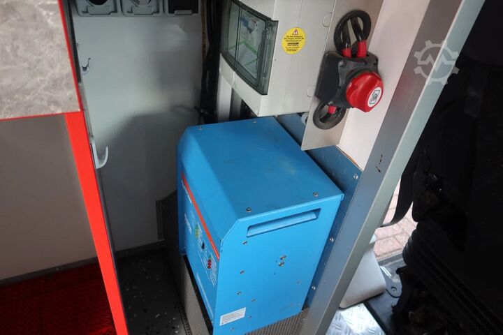 Vending kamyonu Iveco 72C180 Verkoopwagen / Promotion Super Market!