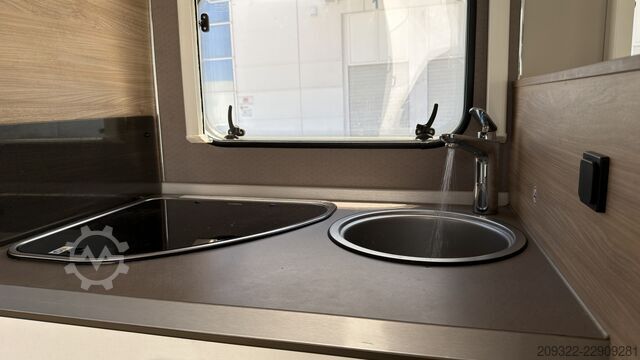 Poluintegrisani kamper Fiat Ducato Weinsberg Carasuite 650MF del 2024 | Cambio manuale |5 posti letto