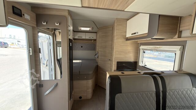 Poluintegrisani kamper Fiat Ducato Weinsberg Carasuite 650MF del 2024 | Cambio manuale |5 posti letto