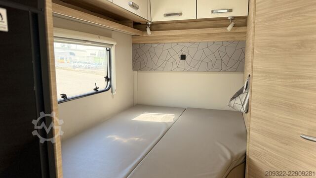 Poluintegrisani kamper Fiat Ducato Weinsberg Carasuite 650MF del 2024 | Cambio manuale |5 posti letto