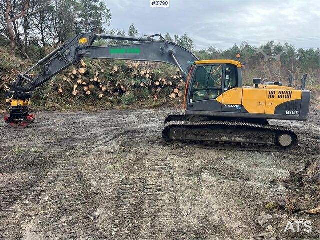 Crawler excavator Volvo ec210cl excavator w/ rototilt, sanding bucket and