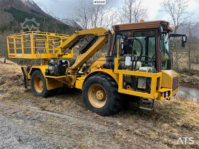 Hefplatform Hydrema 912B w/ 2007 Essverk Platform 912 lift with basket