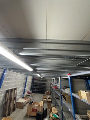 Demontabel opslagplatform  