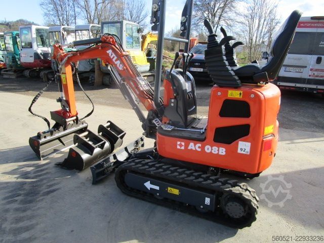 Miniescavatore Atlas AC08B - mechan. Schnellwechsler LEHNHOF + 3 Löffel