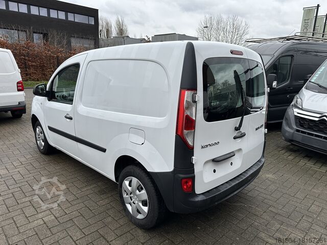 Compacte bestelwagen Renault kangoo 1.5dci 90pk euro6