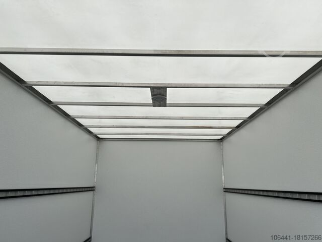 Transporter met koffer MERCEDES-BENZ Sprinter 519 Möbelkoffer mit Türen