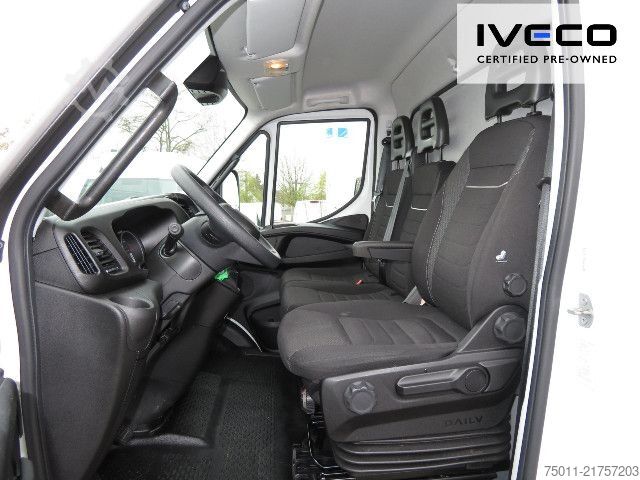 Vrachtwagen met bakwagen IVECO Daily 70C18HA8/P Koffer/LBW Klima, NL 3183kg