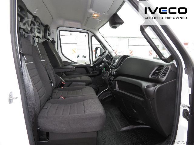 Vrachtwagen met bakwagen IVECO Daily 70C18HA8/P Koffer/LBW Klima, NL 3183kg