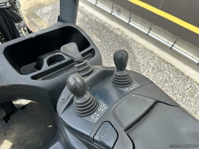 VS-22813 Električni triplex viljuškar Linde E12 COMPACT LINDE E12