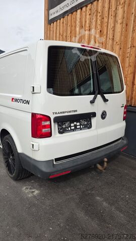 T6 zárt áruszállító VW T6